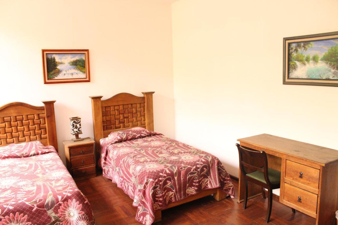 La Encantada Albergue *